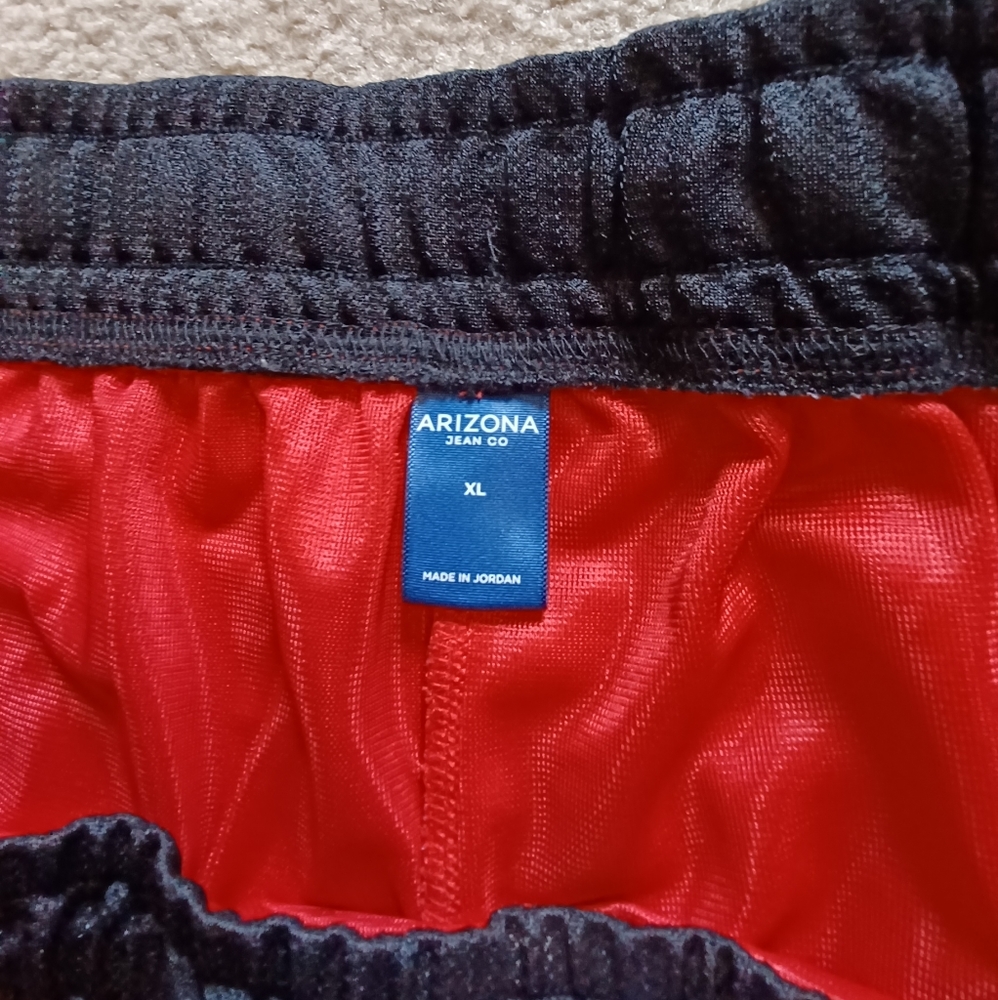 NWOT Arizona Jean Company Red Athletic Shorts - Men's Size XL - Picture 6 of 6